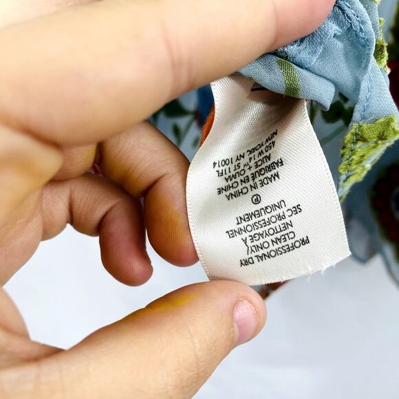 Alice + Olivia Blue Silk Velvet floral cold shoulder blouse - Picture 6 of 8